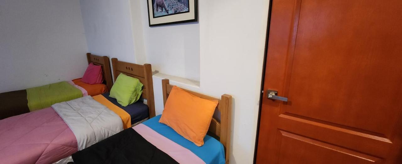 Lima Airport Hostel With Free Airport Pick Up Екстер'єр фото